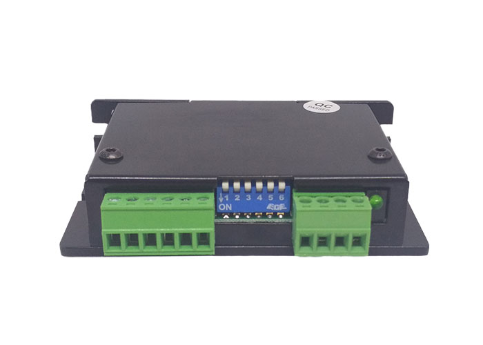 TC28型两相混合式28步进电机驱动器 驱动卡 可配用各式电动平台 TC28型两相混合式28步进电机驱动器 驱动卡 可配用各式电动平台